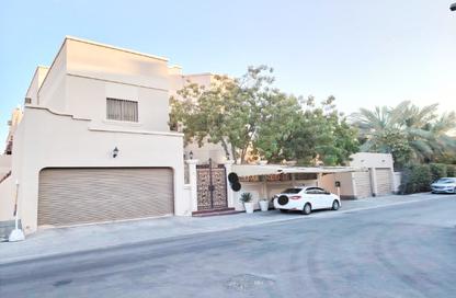 فيلا - 5 غرف نوم - 8 حمامات للبيع في البسيتين - المحرق فيلا - 5 غرف نوم - 8 حمامات للبيع في البسيتين - المحرق