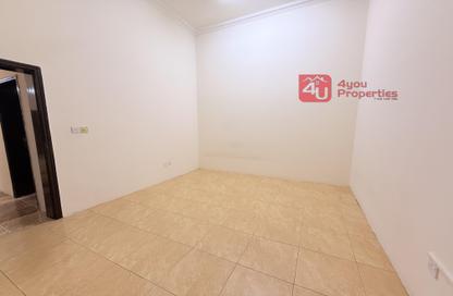 Apartment - 2 Bedrooms - 2 Bathrooms for rent in Um Al Hasam - Manama - Capital Governorate