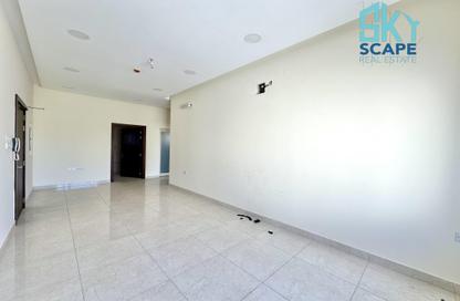 Office Space - Studio - 1 Bathroom for rent in Sanabis - Manama - Capital Governorate
