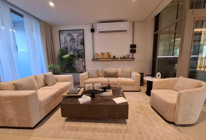 998745 - Property Main Image