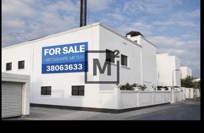 Villa - 3 - 2 for sale in Salihiya - Manama - Capital Governorate