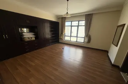 شقة - 2 غرف نوم - 3 حمامات للايجار في الحورة - محافظة العاصمة