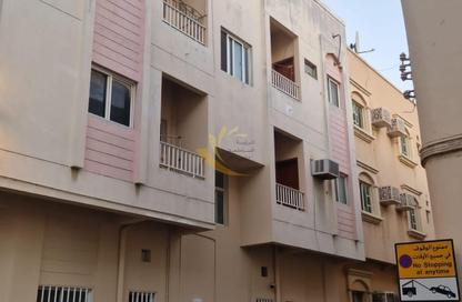 عمارة بالكامل - 7+ - 7+ للبيع في القضيبية - المنامة - محافظة العاصمة