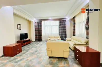 Apartment - 2 Bedrooms - 2 Bathrooms for rent in Al Juffair - Capital Governorate