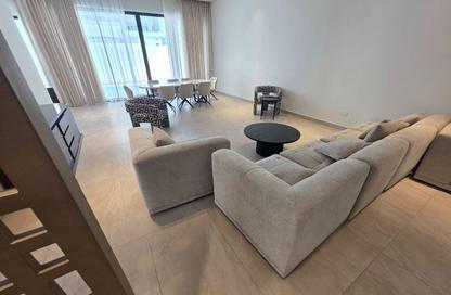 Villa - 5 Bedrooms - 6 Bathrooms for rent in Janabiya - Northern Governorate