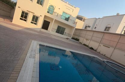 Villa - 5 Bedrooms - 6 Bathrooms for rent in Mahooz - Manama - Capital Governorate