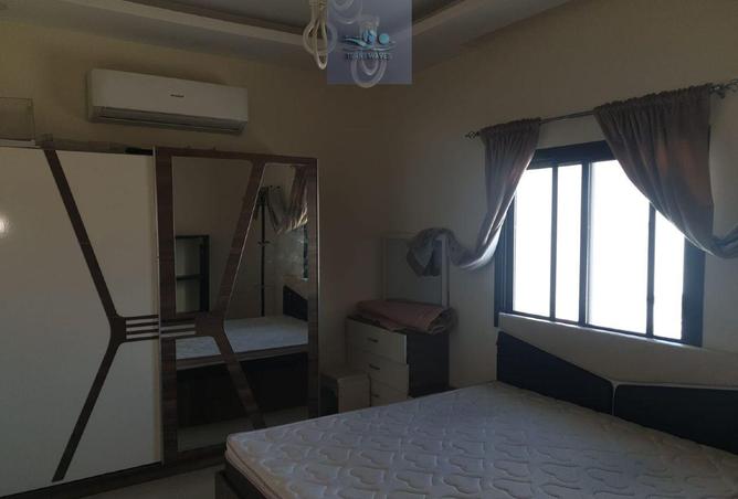 998590 - Property Image 2