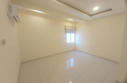 Apartment - 2 Bedrooms - 2 Bathrooms for rent in Hidd - Muharraq Governorate