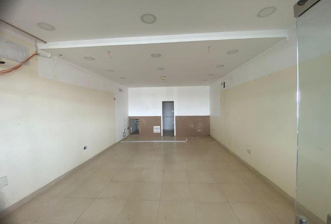 992153 - Property Image 3