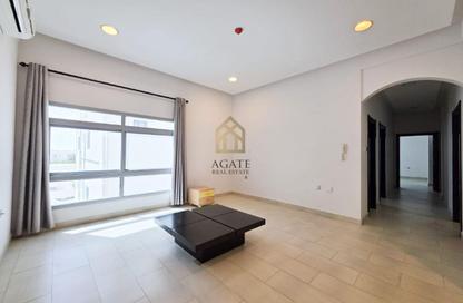 Apartment - 2 Bedrooms - 2 Bathrooms for rent in Janabiya - Northern Governorate