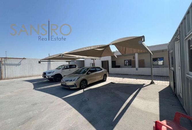 987894 - Property Image 3