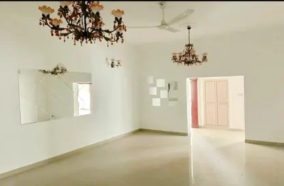 Apartment - 2 Bedrooms - 2 Bathrooms for rent in Sanad - Central Governorate