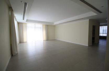 Villa - 4 Bedrooms - 4 Bathrooms for rent in Saar - Northern Governorate