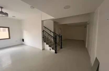 فيلا - 3 غرف نوم - 3 حمامات للايجار في سند - المحافظة الوسطى