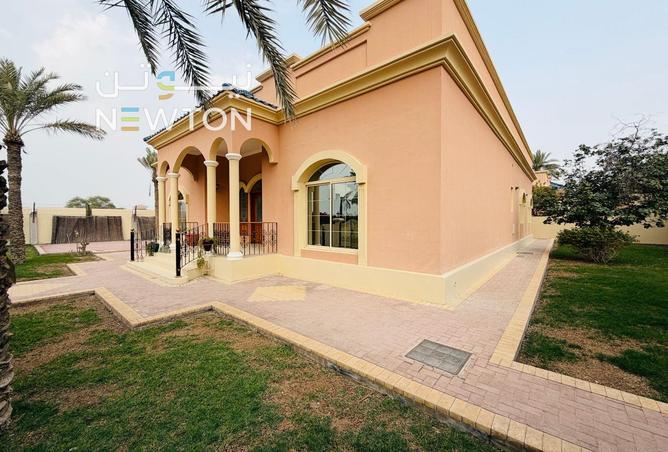 56153582 - Property Main Image