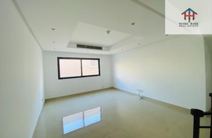 Apartment - 2 Bedrooms - 2 Bathrooms for rent in Um Al Hasam - Manama - Capital Governorate