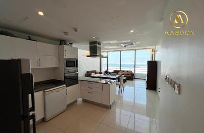 Duplex - 3 Bedrooms - 4 Bathrooms for rent in Al Juffair - Capital Governorate