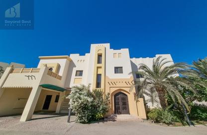 Villa - 5 Bedrooms - 6 Bathrooms for rent in Janabiya - Northern Governorate