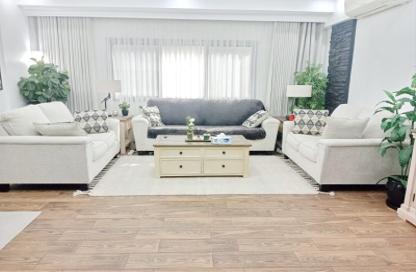 Apartment - 2 Bedrooms - 3 Bathrooms for sale in Busaiteen - Muharraq Governorate