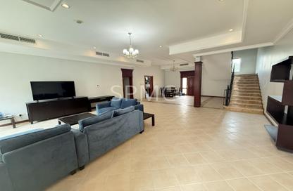 Apartment - 3 Bedrooms - 4 Bathrooms for rent in Al Juffair - Capital Governorate