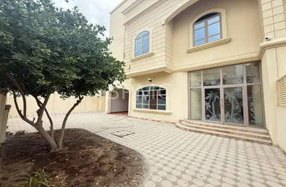 شقة - 3 غرف نوم - 4 حمامات للايجار في الجفير - محافظة العاصمة