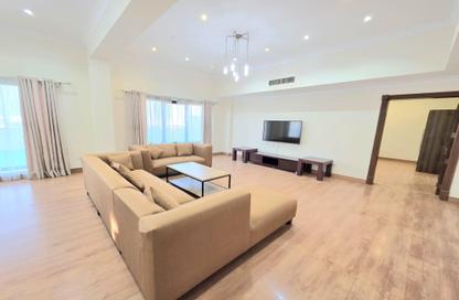 Apartment - 2 Bedrooms - 2 Bathrooms for rent in Mahooz - Manama - Capital Governorate