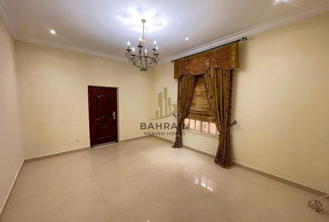 51352810 - Property Image 2