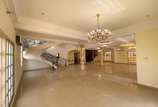 51352810 - Property Image 3