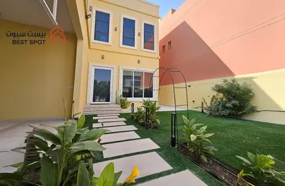 فيلا - 4 غرف نوم - 7 حمامات للبيع في الجنبية - المحافظة الشمالية