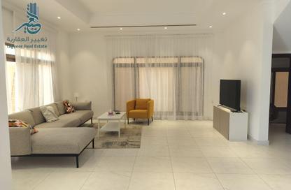 Villa - 4 Bedrooms - 5 Bathrooms for rent in Saar - Northern Governorate