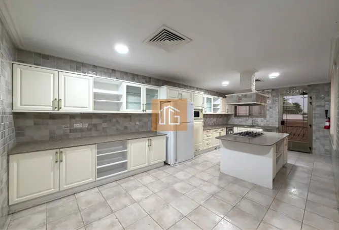 53241125 - Property Image 2