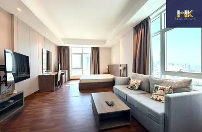 Apartment - 1 Bathroom for rent in Sanabis - Manama - Capital Governorate