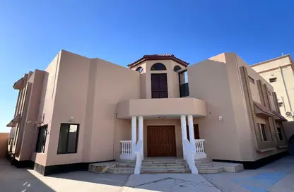 Office Space - 6 Bedrooms - 5 Bathrooms for rent in Bu Kowarah - Riffa - Southern Governorate