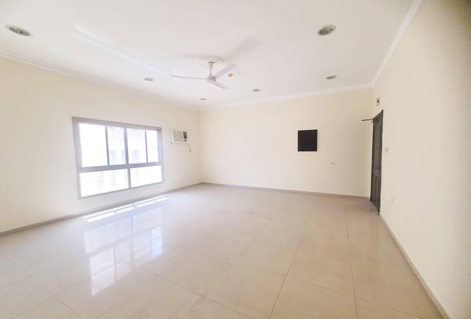 54041348 - Property Main Image