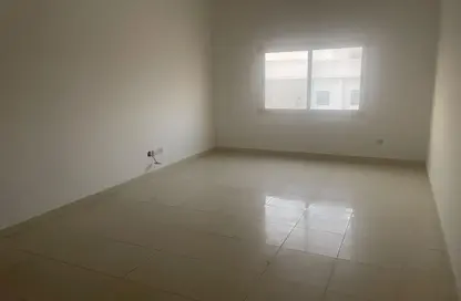 Apartment - 2 Bedrooms - 2 Bathrooms for rent in Janabiya - Northern Governorate