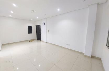Apartment - 2 - 3 for rent in Hidd - Muharraq Governorate