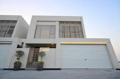 فيلا - 4 غرف نوم - 6 حمامات للبيع في عراد - المحرق