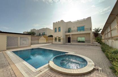 Villa - 5 Bedrooms - 5 Bathrooms for rent in Zinj - Manama - Capital Governorate