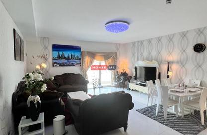 Apartment - 2 Bedrooms - 3 Bathrooms for rent in Al Juffair - Capital Governorate