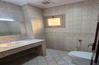 Villa - 3 Bedrooms - 4 Bathrooms for rent in Hidd - Muharraq Governorate