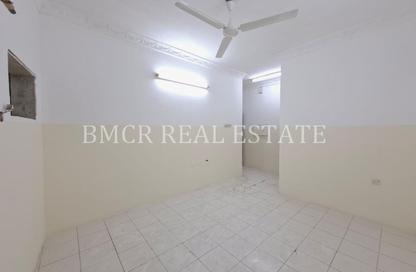 Apartment - Studio - 1 for rent in Gudaibiya - Manama - Capital Governorate Apartment - Studio - 1 for rent in Gudaibiya - Manama - Capital Governorate