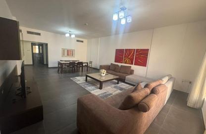 Apartment - 2 Bedrooms - 3 Bathrooms for rent in Al Juffair - Capital Governorate
