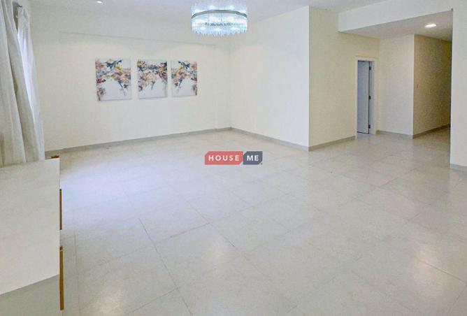 981057 - Property Image 2