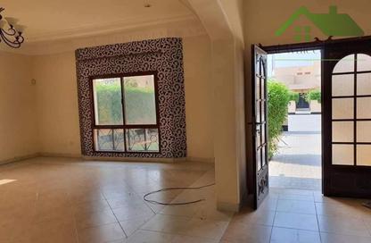 Villa - 3 Bedrooms - 4 Bathrooms for rent in Sanad - Central Governorate