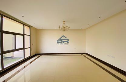 Compound - 5 Bedrooms - 5 Bathrooms for rent in Hamala - Northern Governorate