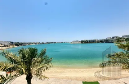فيلا - 4 غرف نوم - 5 حمامات للايجار في النجمه - أمواج - المحرق