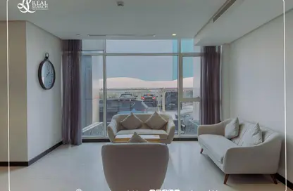 Duplex - 3 Bedrooms - 4 Bathrooms for rent in Reef Island - Capital Governorate