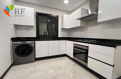 Apartment - 2 Bedrooms - 2 Bathrooms for rent in Janabiya - Northern Governorate