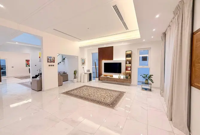55170686 - Property Image 2