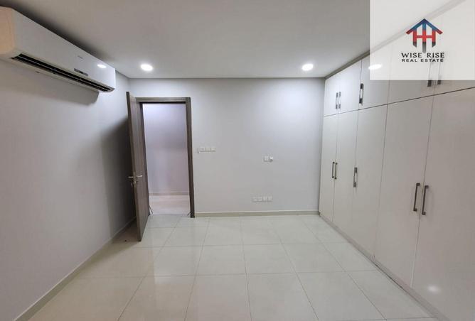 1000700 - Property Image 3